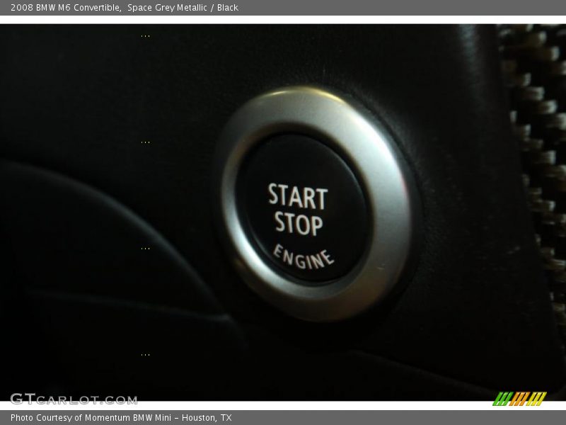 Controls of 2008 M6 Convertible