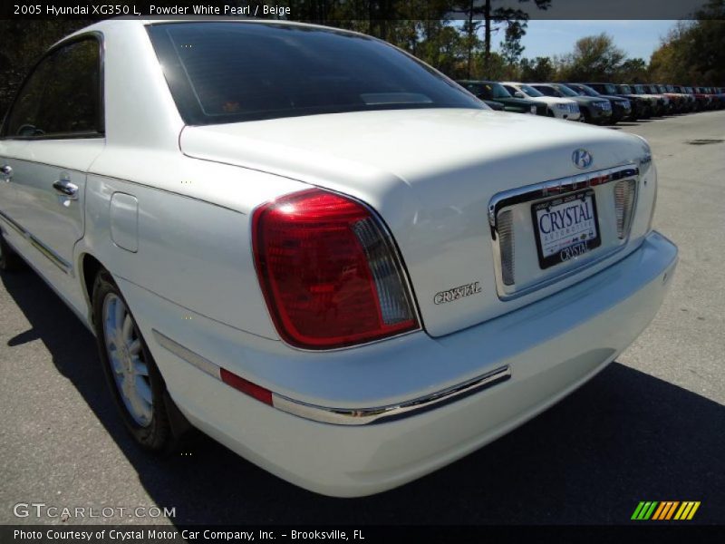 Powder White Pearl / Beige 2005 Hyundai XG350 L
