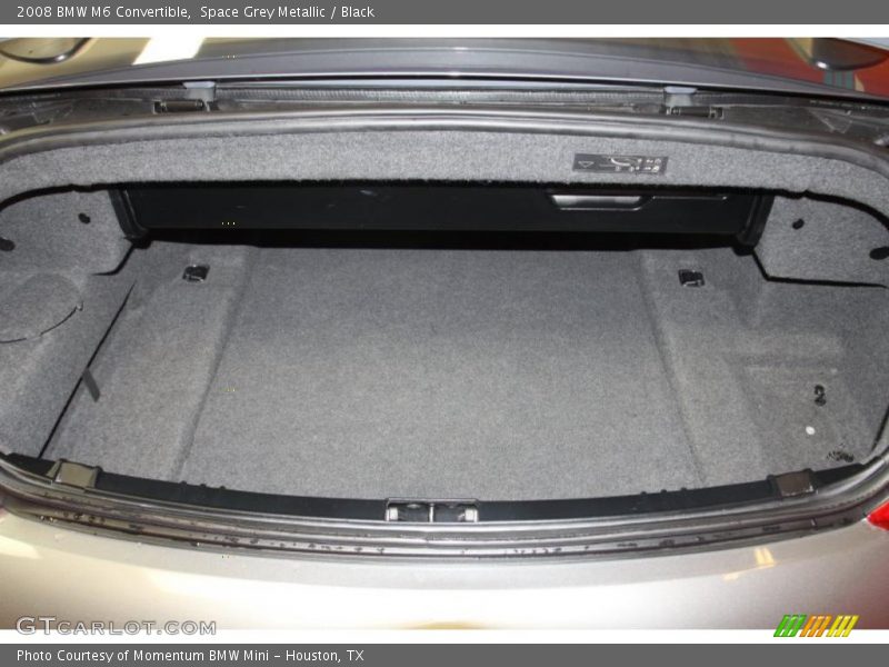  2008 M6 Convertible Trunk