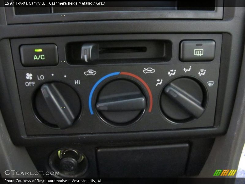 Cashmere Beige Metallic / Gray 1997 Toyota Camry LE