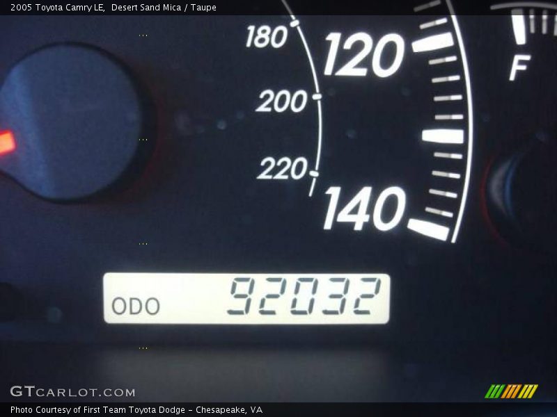 Desert Sand Mica / Taupe 2005 Toyota Camry LE