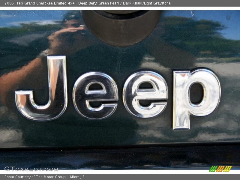 Deep Beryl Green Pearl / Dark Khaki/Light Graystone 2005 Jeep Grand Cherokee Limited 4x4