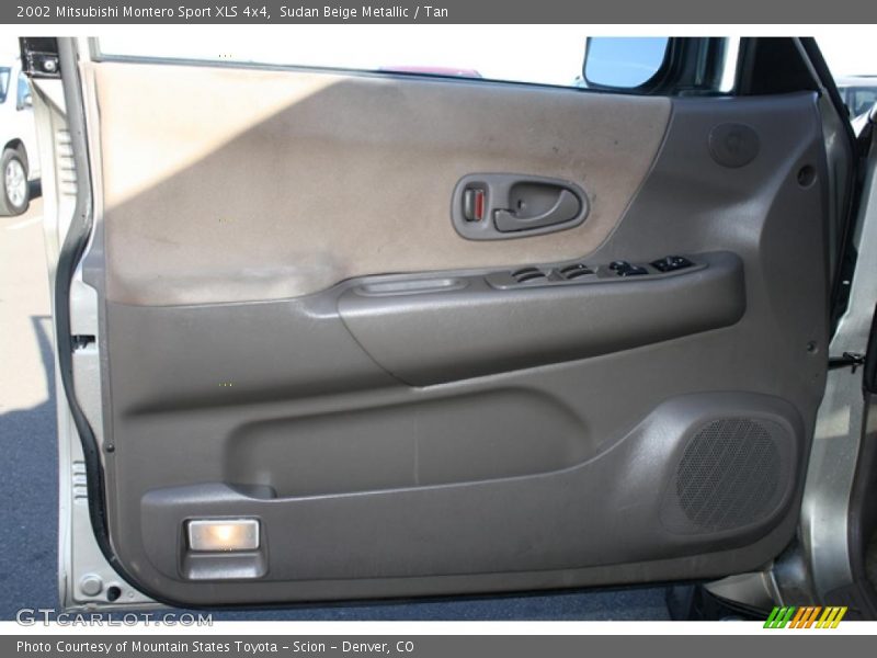 Sudan Beige Metallic / Tan 2002 Mitsubishi Montero Sport XLS 4x4