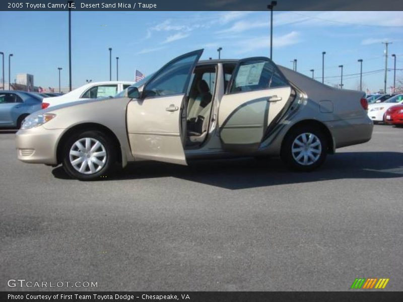 Desert Sand Mica / Taupe 2005 Toyota Camry LE