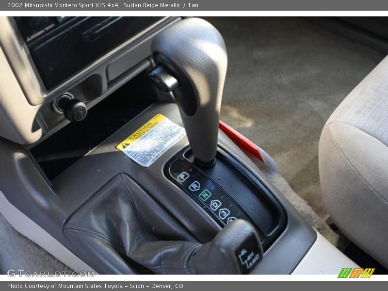 Sudan Beige Metallic / Tan 2002 Mitsubishi Montero Sport XLS 4x4