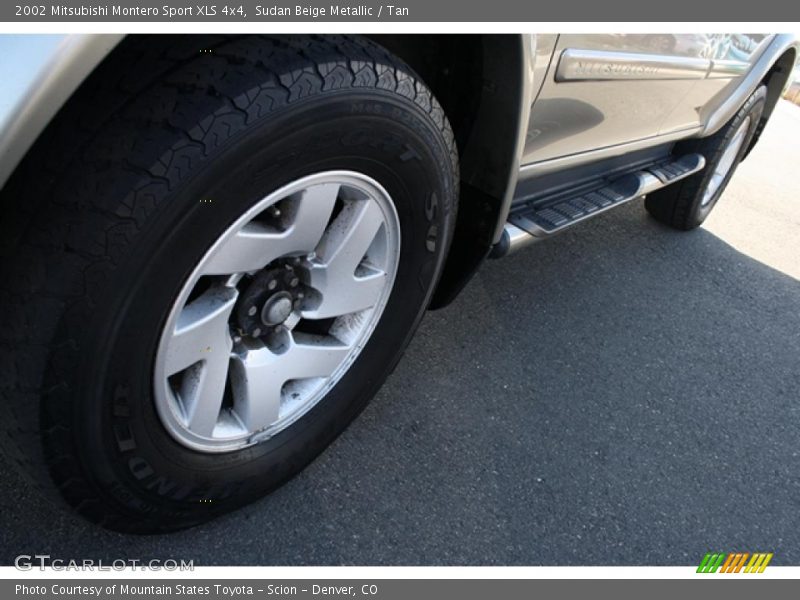 Sudan Beige Metallic / Tan 2002 Mitsubishi Montero Sport XLS 4x4