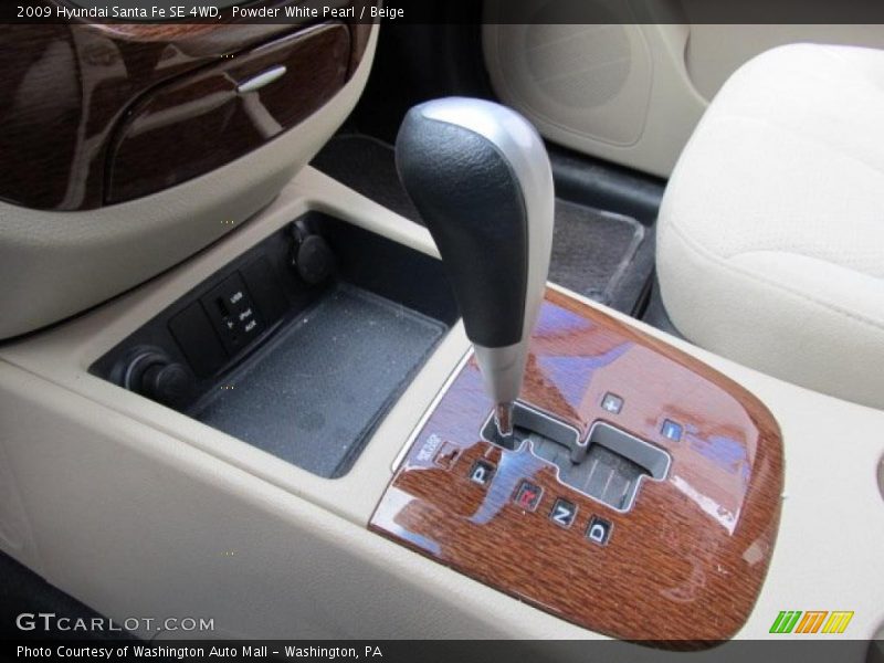 Powder White Pearl / Beige 2009 Hyundai Santa Fe SE 4WD