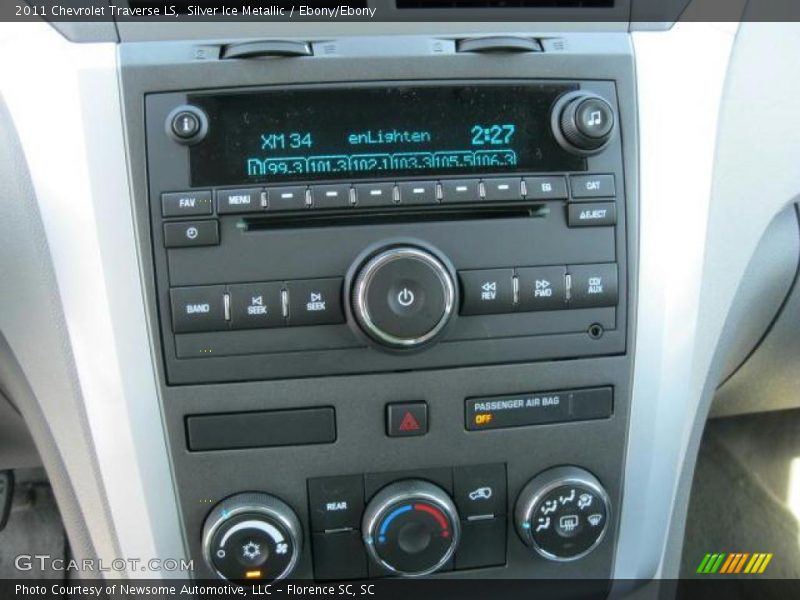Silver Ice Metallic / Ebony/Ebony 2011 Chevrolet Traverse LS