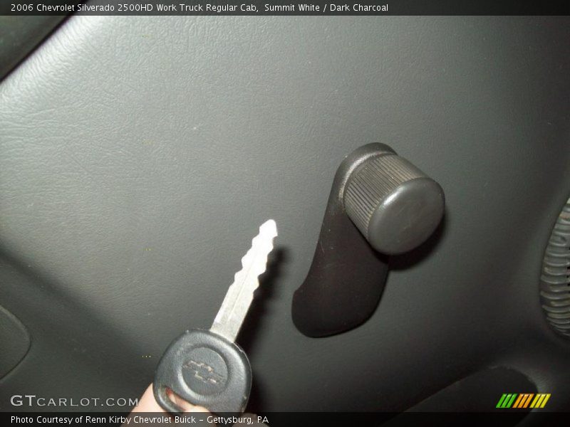Summit White / Dark Charcoal 2006 Chevrolet Silverado 2500HD Work Truck Regular Cab