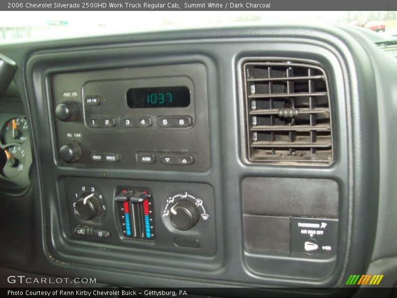 Controls of 2006 Silverado 2500HD Work Truck Regular Cab