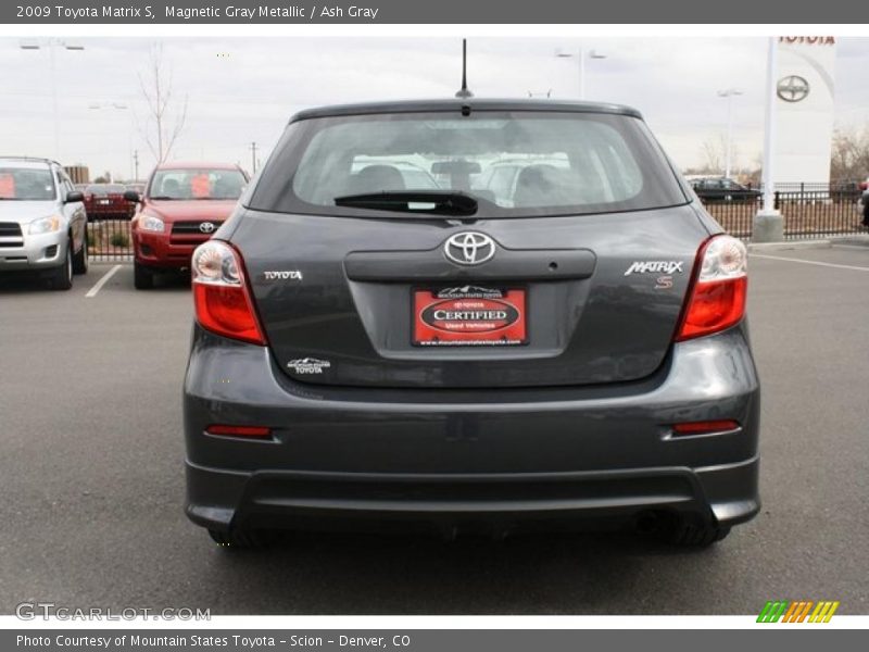 Magnetic Gray Metallic / Ash Gray 2009 Toyota Matrix S