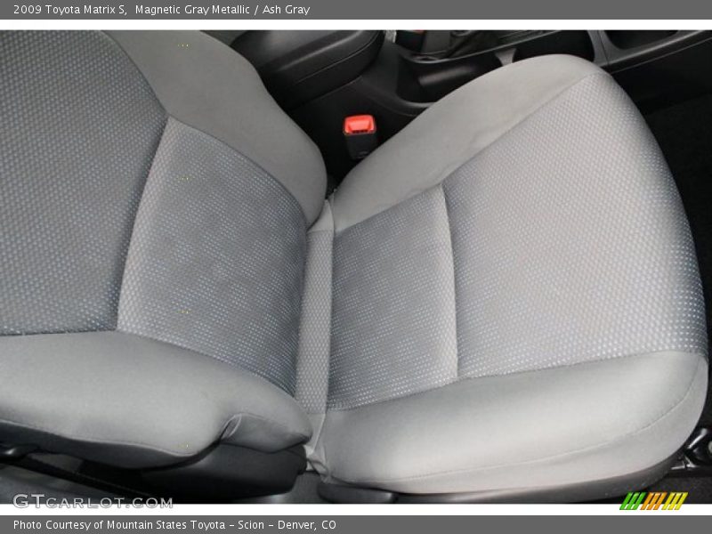 Magnetic Gray Metallic / Ash Gray 2009 Toyota Matrix S