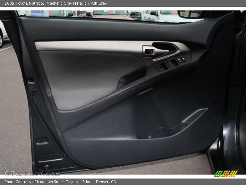 Magnetic Gray Metallic / Ash Gray 2009 Toyota Matrix S