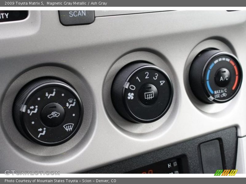 Magnetic Gray Metallic / Ash Gray 2009 Toyota Matrix S