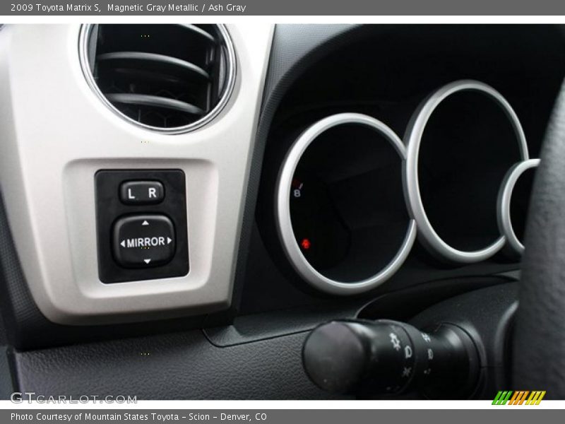 Magnetic Gray Metallic / Ash Gray 2009 Toyota Matrix S