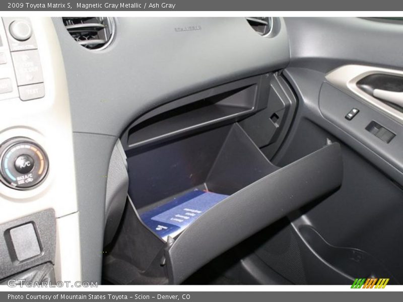 Magnetic Gray Metallic / Ash Gray 2009 Toyota Matrix S