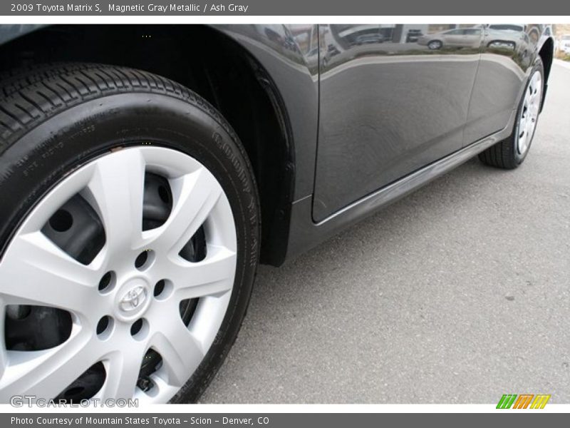 Magnetic Gray Metallic / Ash Gray 2009 Toyota Matrix S