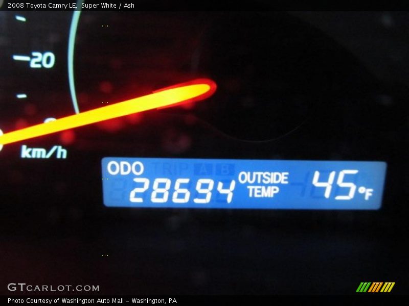 Super White / Ash 2008 Toyota Camry LE