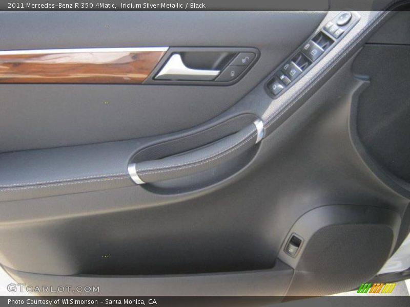 Iridium Silver Metallic / Black 2011 Mercedes-Benz R 350 4Matic