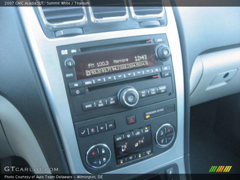 Summit White / Titanium 2007 GMC Acadia SLT