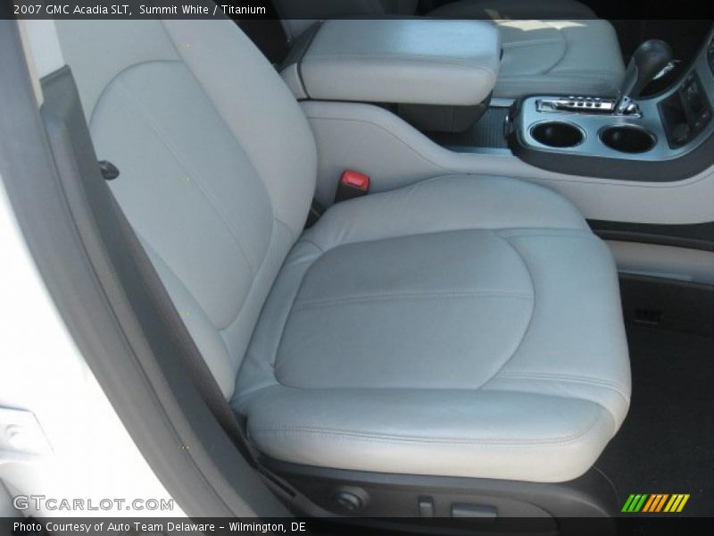 Summit White / Titanium 2007 GMC Acadia SLT