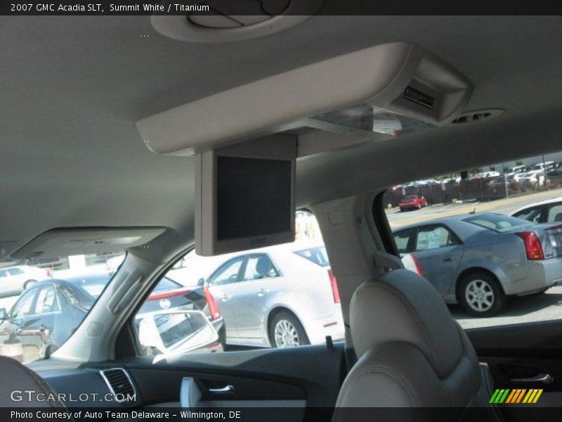Summit White / Titanium 2007 GMC Acadia SLT