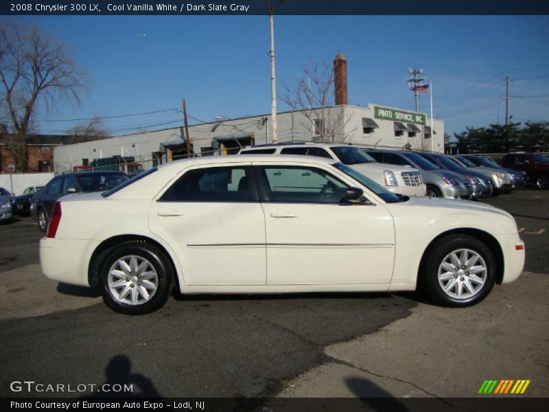 Cool Vanilla White / Dark Slate Gray 2008 Chrysler 300 LX