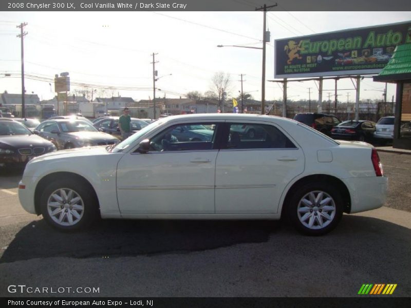 Cool Vanilla White / Dark Slate Gray 2008 Chrysler 300 LX