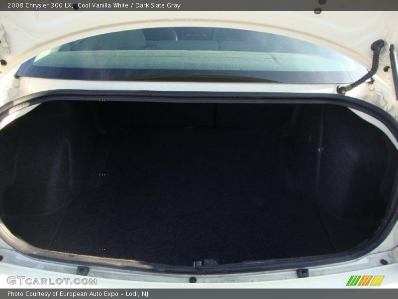 Cool Vanilla White / Dark Slate Gray 2008 Chrysler 300 LX