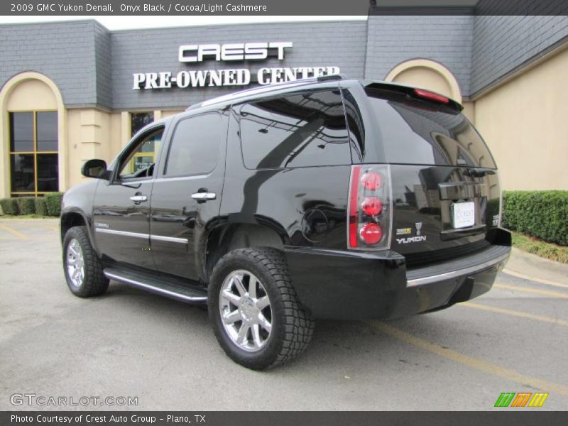 Onyx Black / Cocoa/Light Cashmere 2009 GMC Yukon Denali