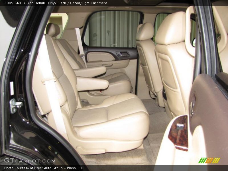 Onyx Black / Cocoa/Light Cashmere 2009 GMC Yukon Denali