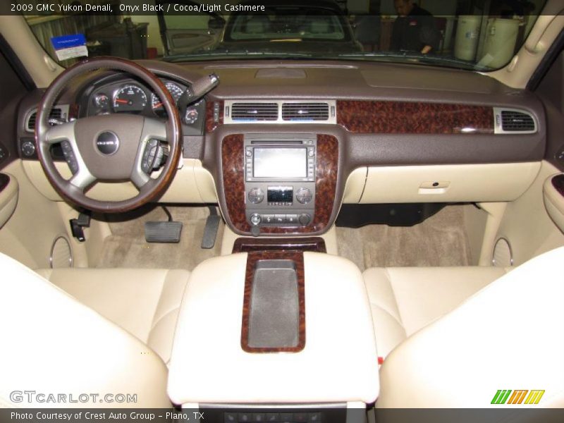 Onyx Black / Cocoa/Light Cashmere 2009 GMC Yukon Denali