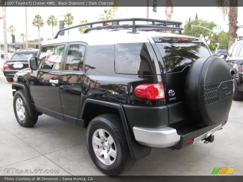 Black Diamond / Dark Charcoal 2007 Toyota FJ Cruiser 4WD