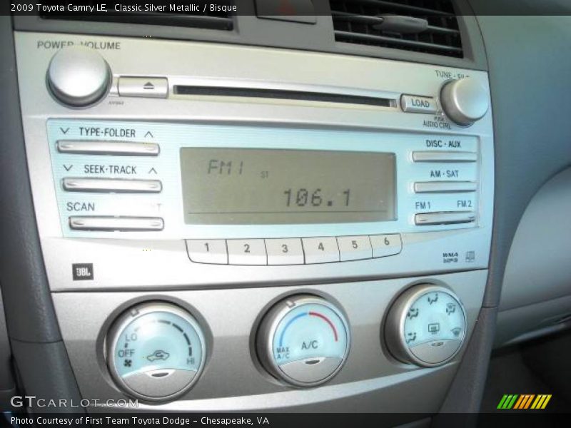 Classic Silver Metallic / Bisque 2009 Toyota Camry LE