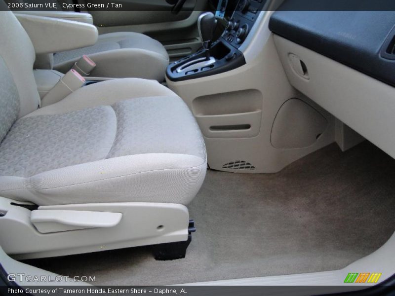Cypress Green / Tan 2006 Saturn VUE