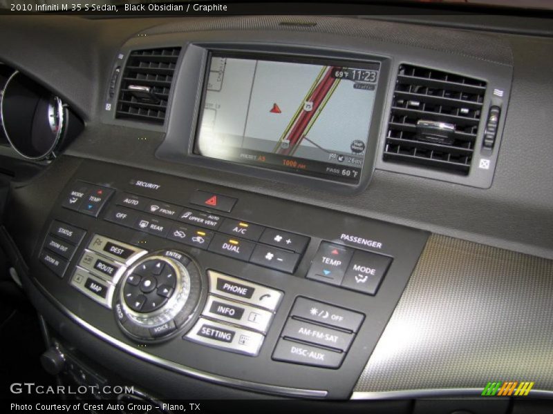 Navigation of 2010 M 35 S Sedan
