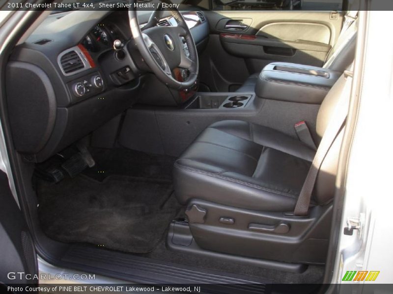 Sheer Silver Metallic / Ebony 2011 Chevrolet Tahoe LT 4x4