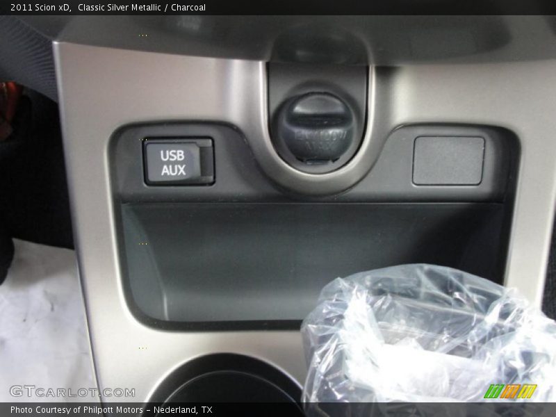 Classic Silver Metallic / Charcoal 2011 Scion xD