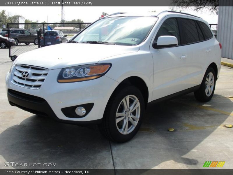Frost White Pearl / Gray 2011 Hyundai Santa Fe SE
