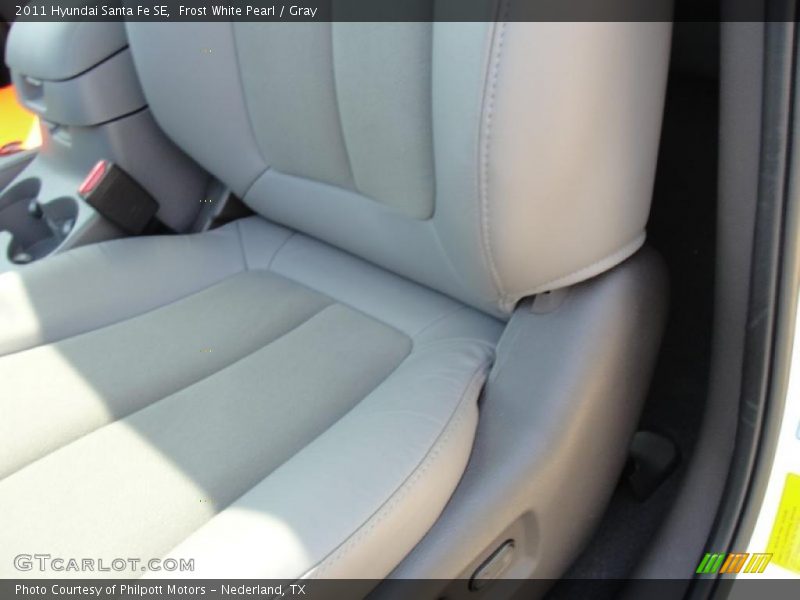 Frost White Pearl / Gray 2011 Hyundai Santa Fe SE