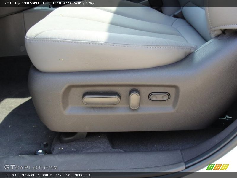 Frost White Pearl / Gray 2011 Hyundai Santa Fe SE