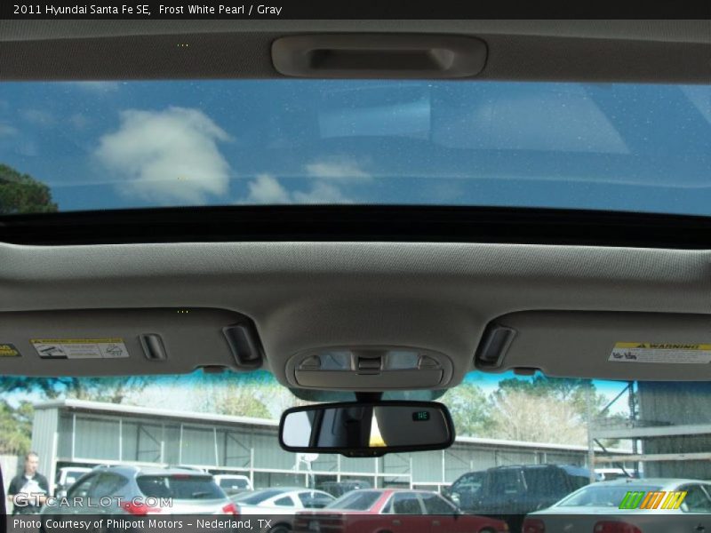 Frost White Pearl / Gray 2011 Hyundai Santa Fe SE