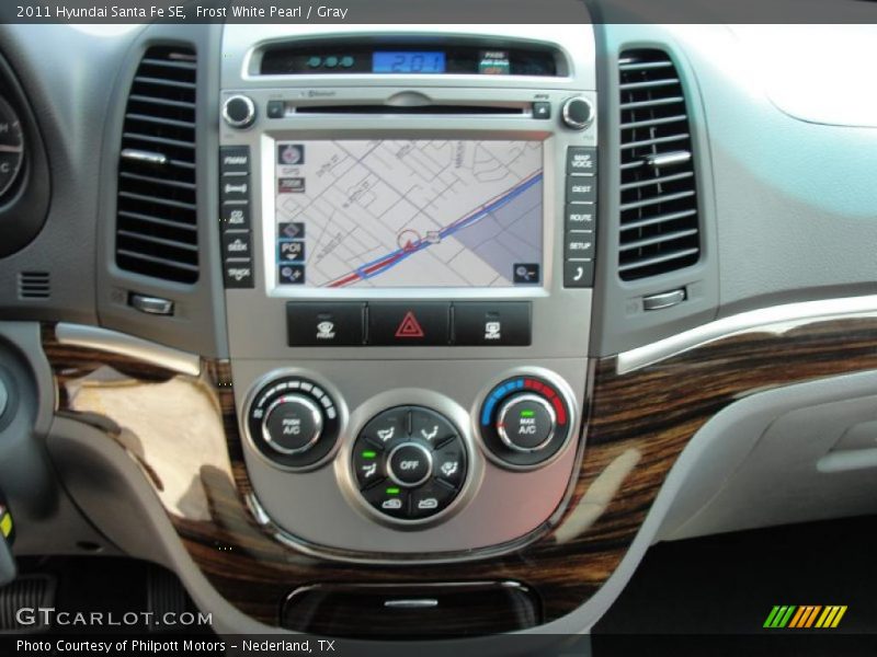 Frost White Pearl / Gray 2011 Hyundai Santa Fe SE