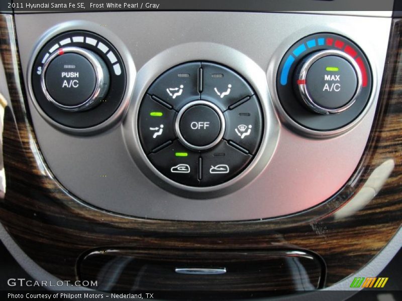 Frost White Pearl / Gray 2011 Hyundai Santa Fe SE