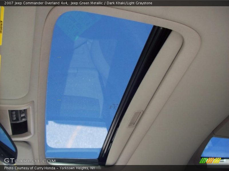 Jeep Green Metallic / Dark Khaki/Light Graystone 2007 Jeep Commander Overland 4x4