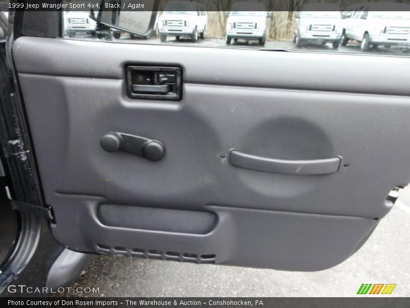 Door Panel of 1999 Wrangler Sport 4x4