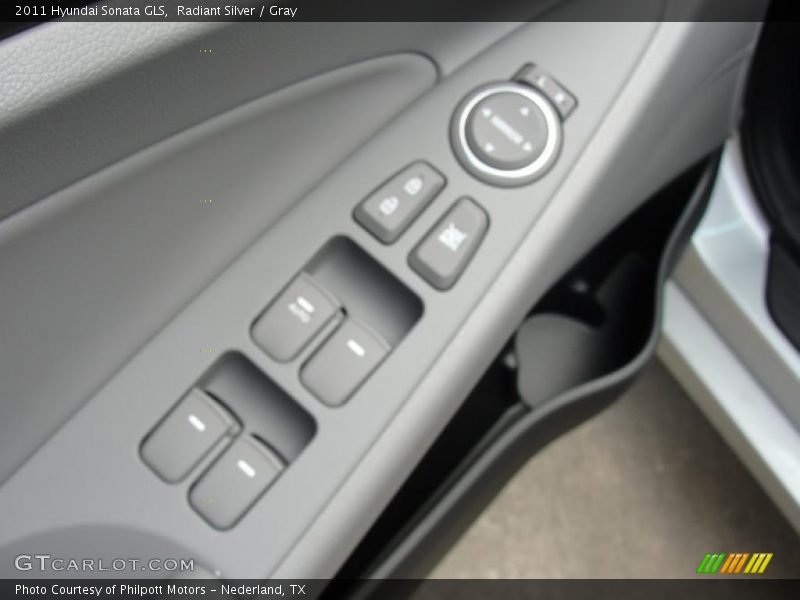Radiant Silver / Gray 2011 Hyundai Sonata GLS