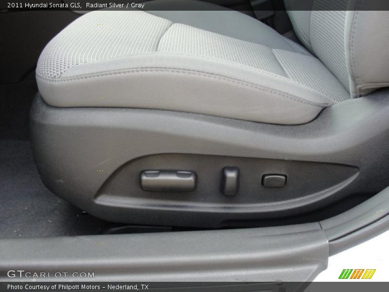 Radiant Silver / Gray 2011 Hyundai Sonata GLS