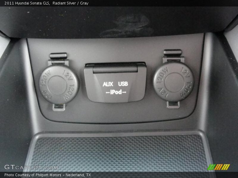 Radiant Silver / Gray 2011 Hyundai Sonata GLS