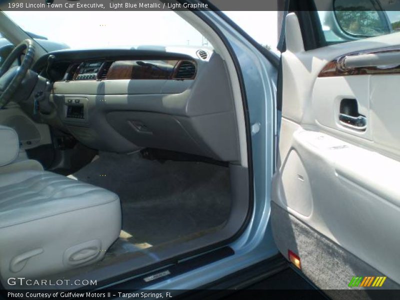Light Blue Metallic / Light Graphite 1998 Lincoln Town Car Executive